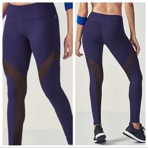 Fabletics Cherise Mid Rise Mesh Panel Legging M